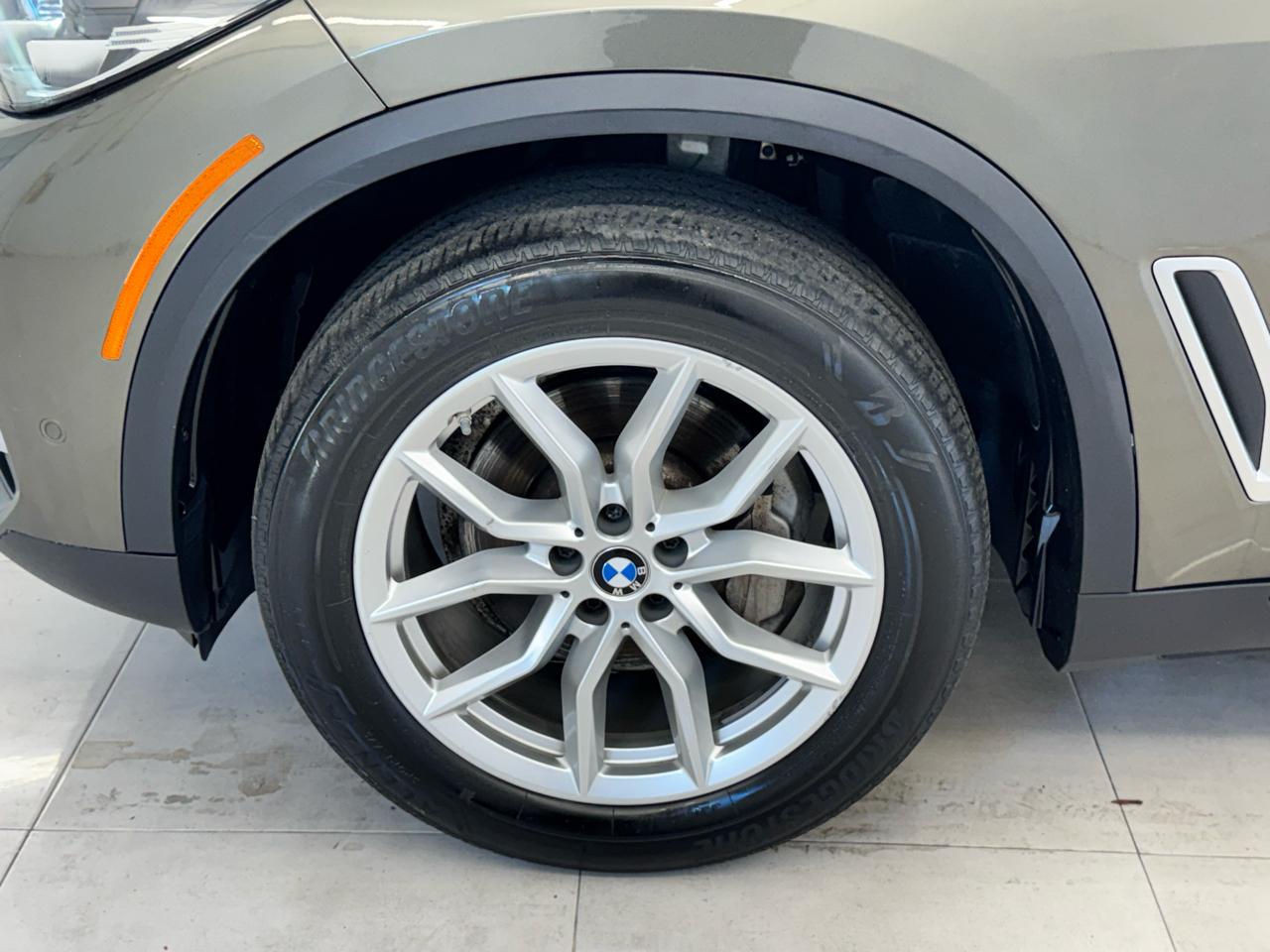 BMW X5 xDrive40i Sports Activity Vehicle 2022