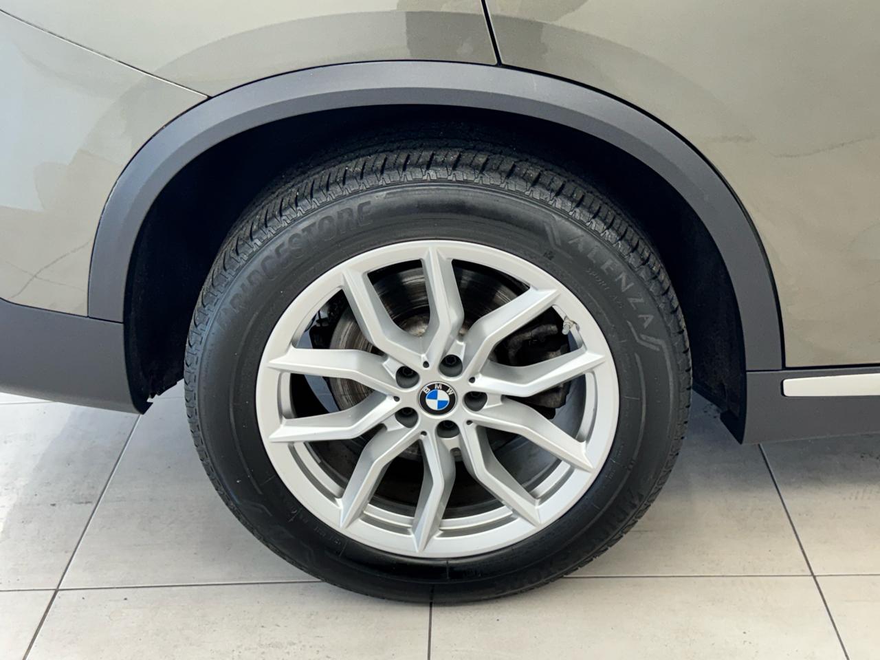 BMW X5 xDrive40i Sports Activity Vehicle 2022