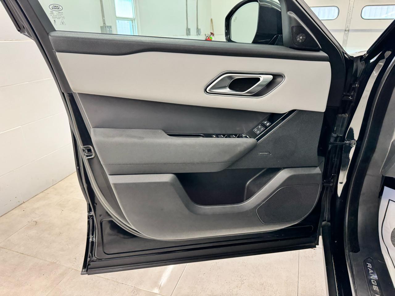 Land Rover Range Rover Velar P250 Dynamic SE 2024