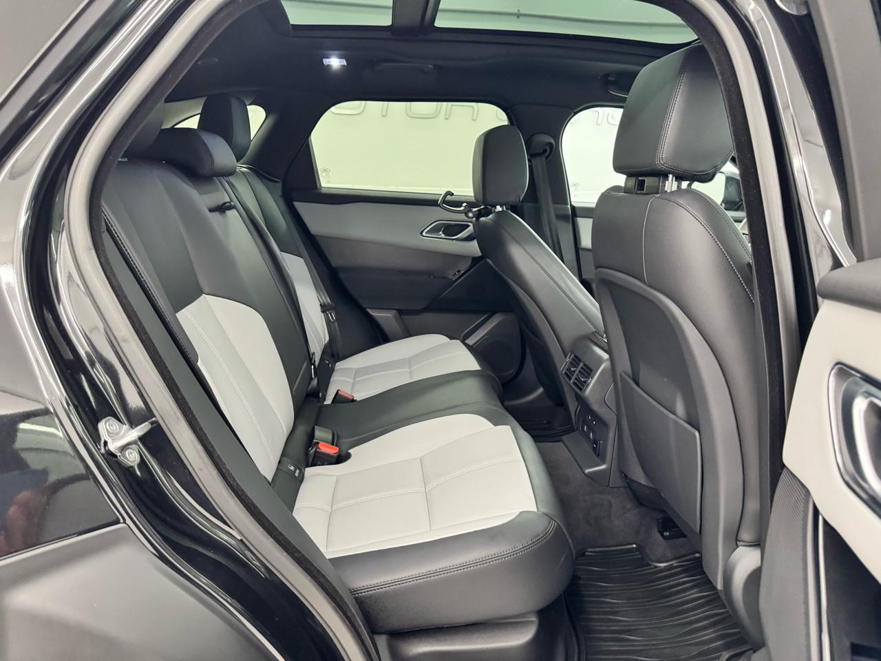 Land Rover Range Rover Velar P250 Dynamic SE 2024