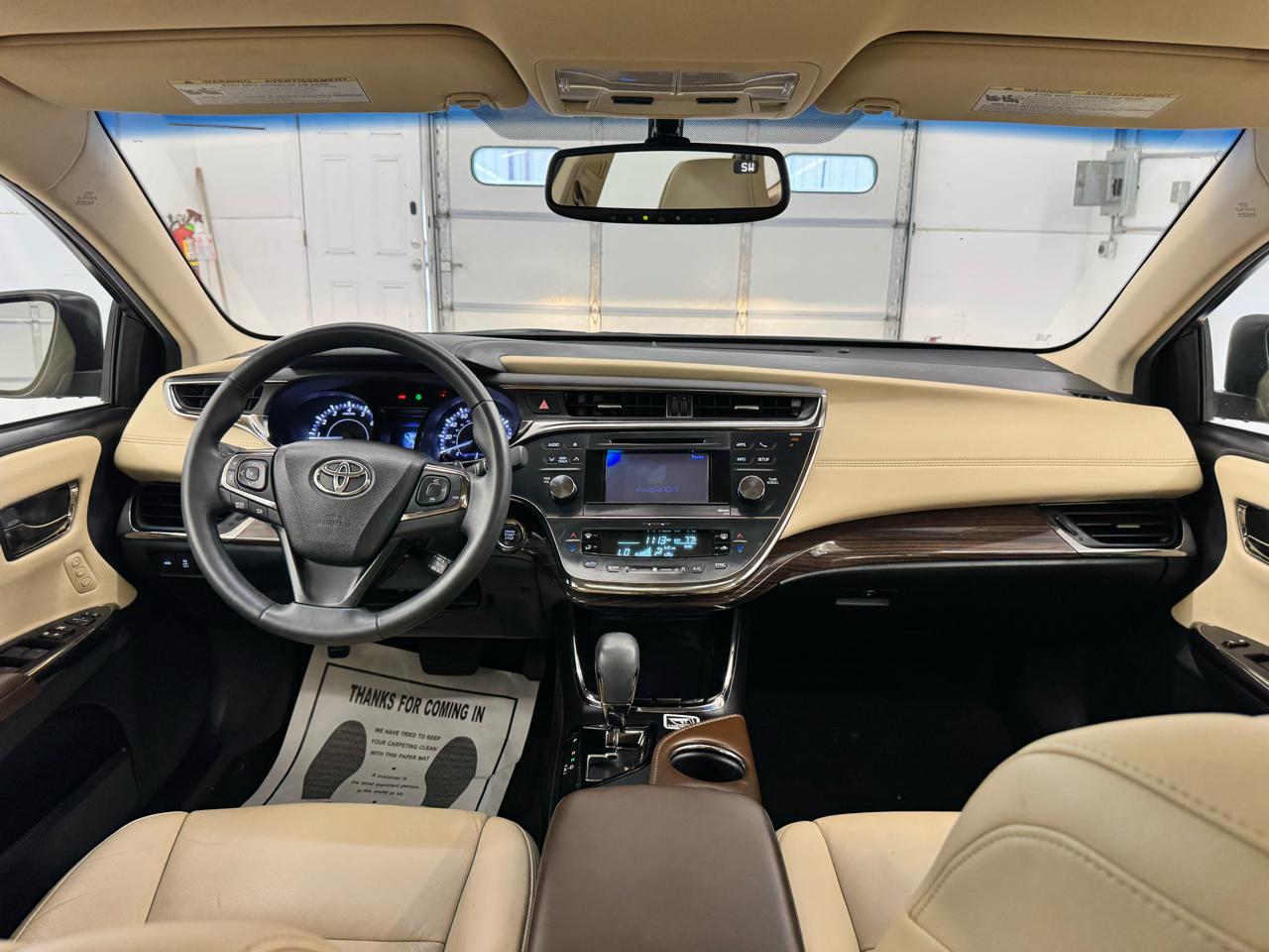 Toyota Avalon 4dr Sdn XLE Premium (Natl) 2014