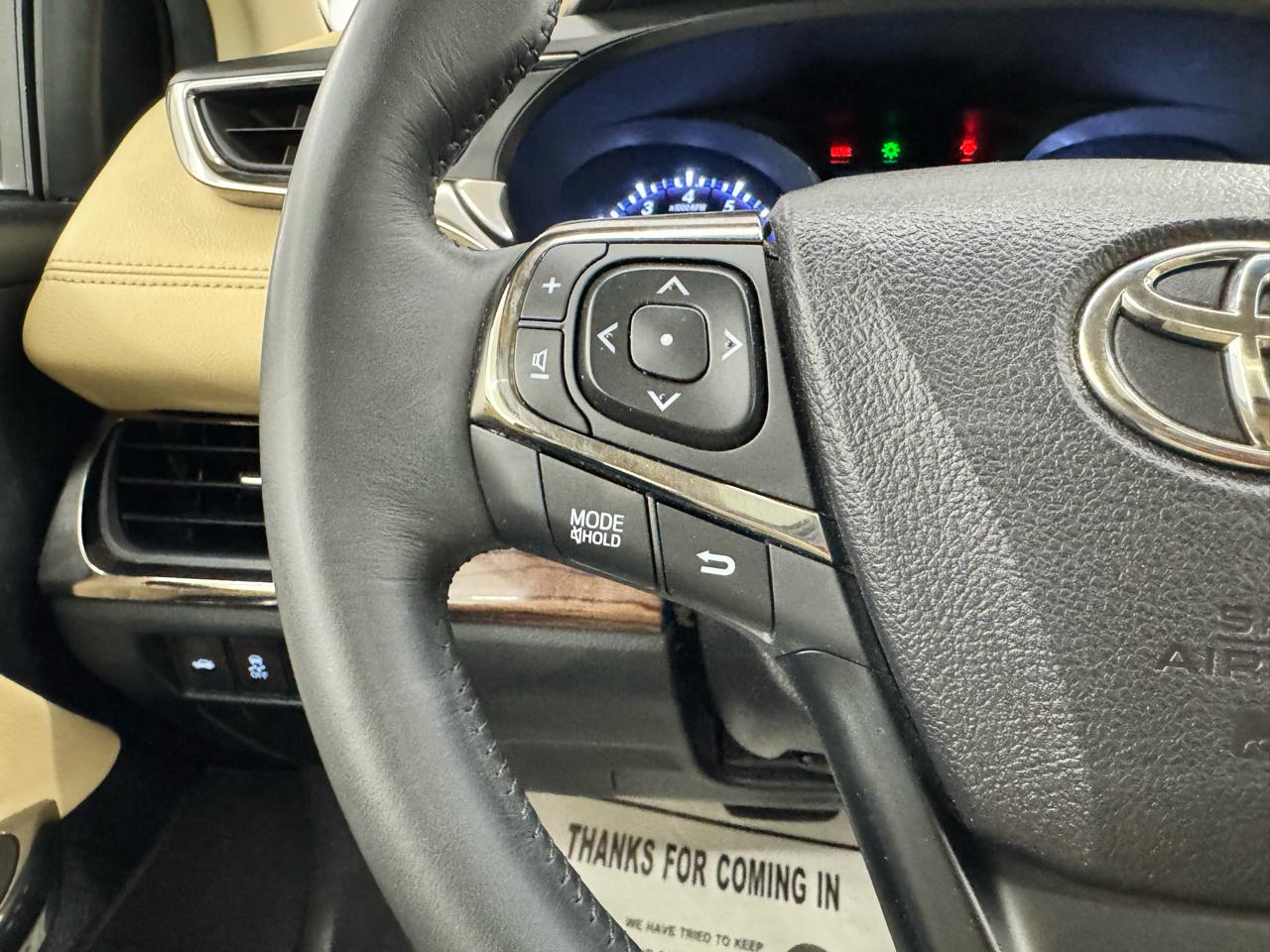 Toyota Avalon 4dr Sdn XLE Premium (Natl) 2014