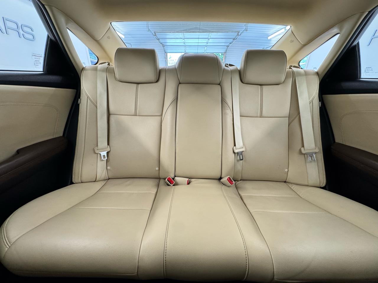 Toyota Avalon 4dr Sdn XLE Premium (Natl) 2014