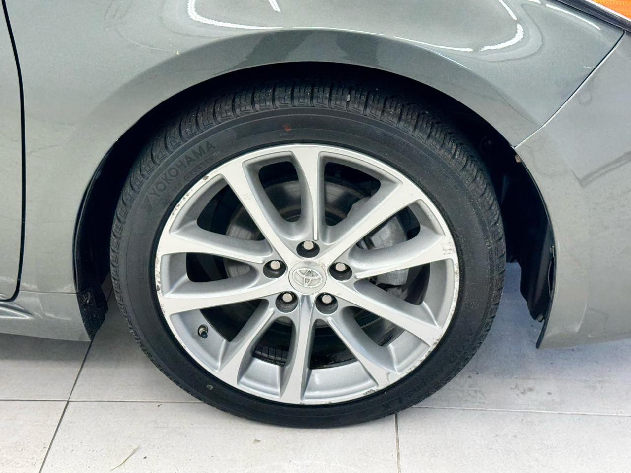 Toyota Avalon 4dr Sdn XLE Premium (Natl) 2014
