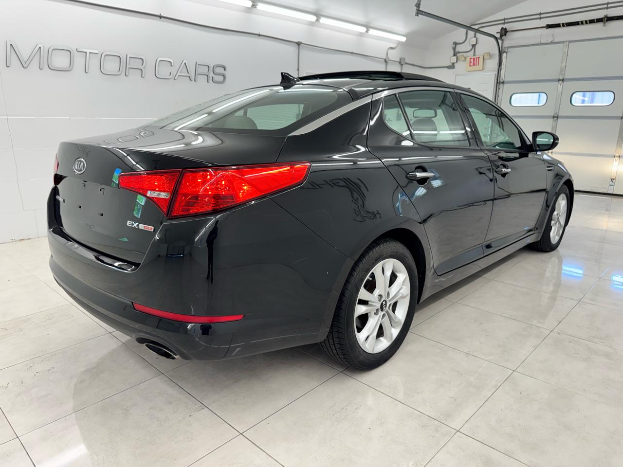 Kia Optima 4dr Sdn 2.0T Auto EX 2011