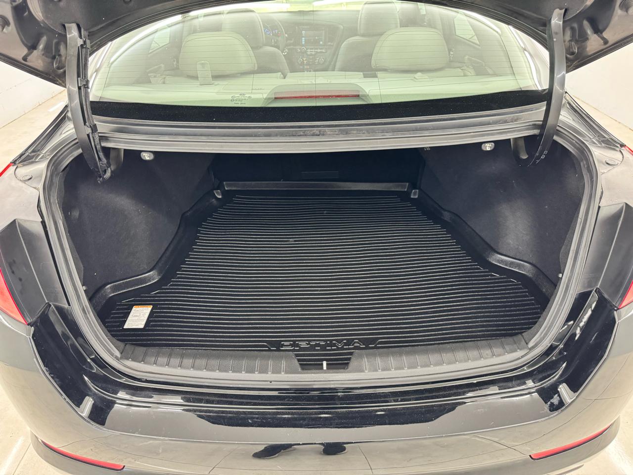 Kia Optima 4dr Sdn 2.0T Auto EX 2011