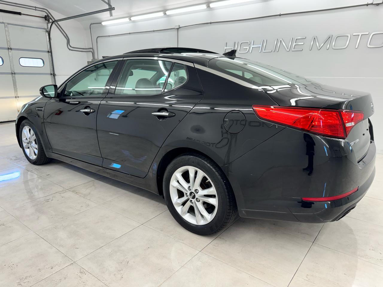 Kia Optima 4dr Sdn 2.0T Auto EX 2011