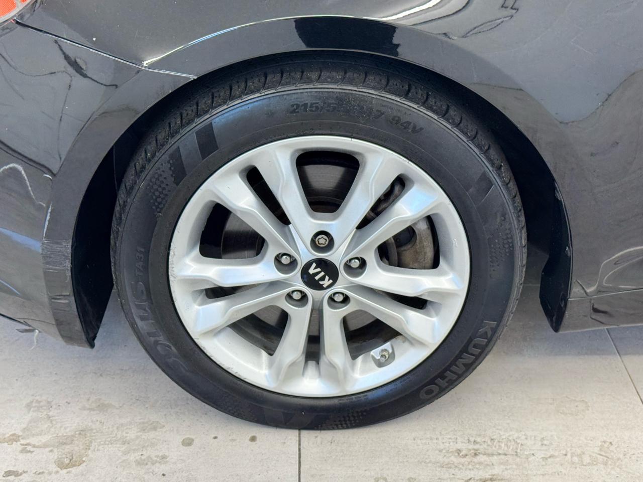 Kia Optima 4dr Sdn 2.0T Auto EX 2011
