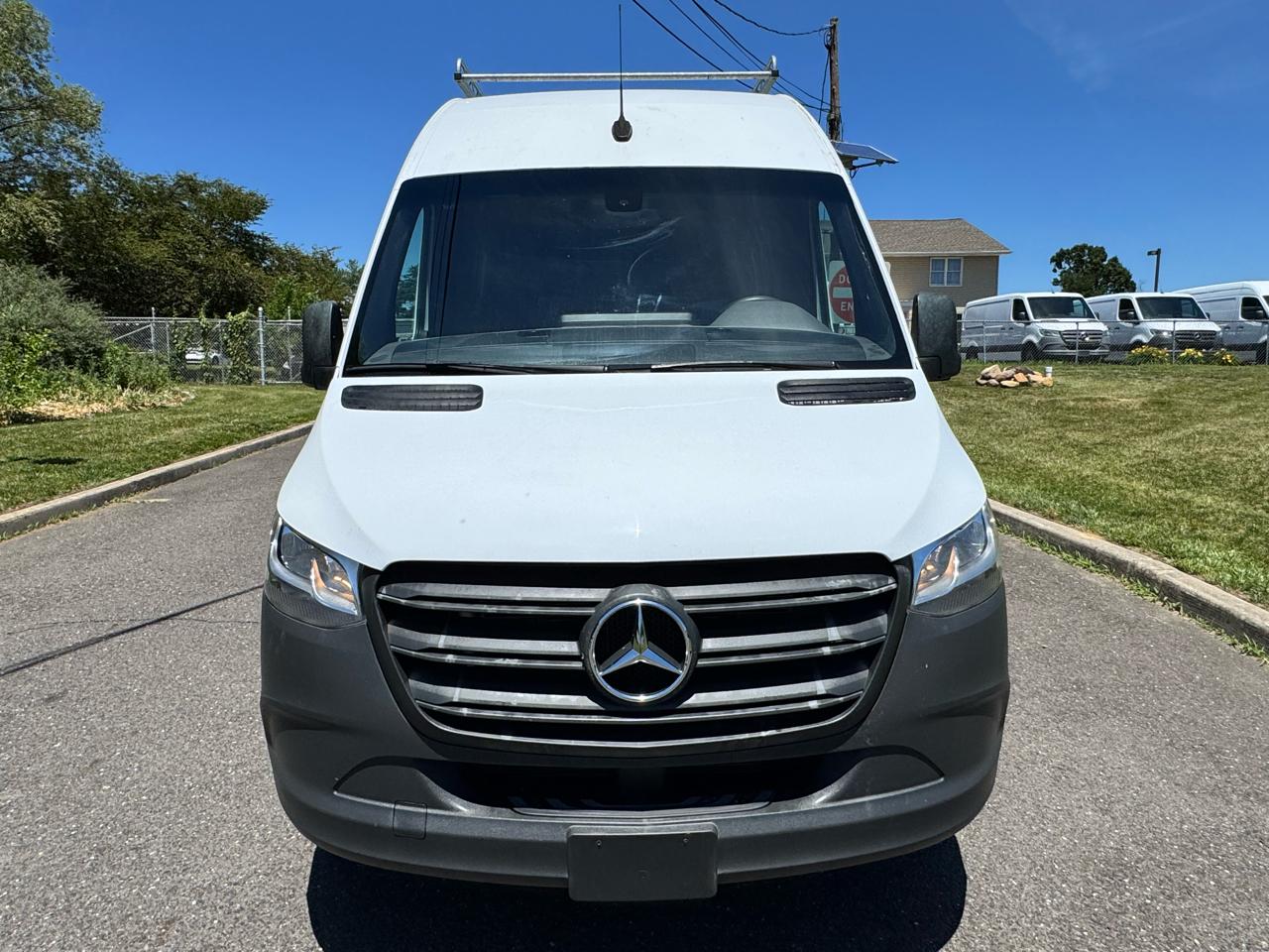 Mercedes-Benz Sprinter Cargo Van 2500 High Roof I4 Gas 170" RWD 2022