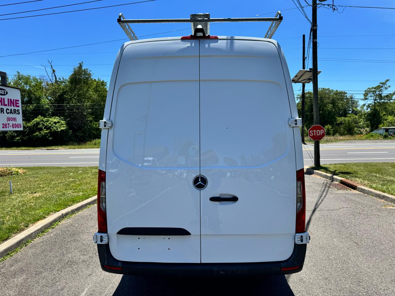 Mercedes-Benz Sprinter Cargo Van 2500 High Roof I4 Gas 170" RWD 2022