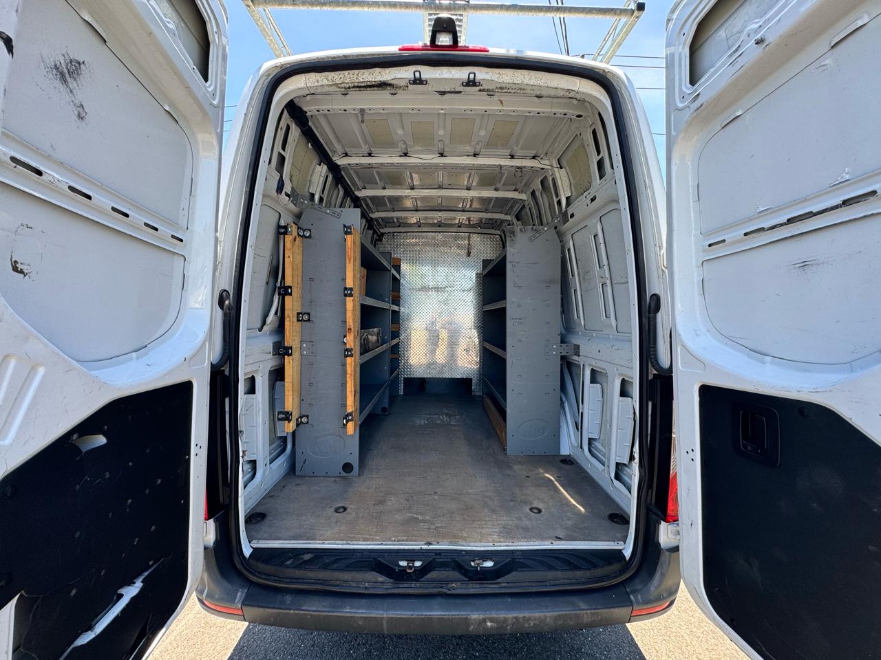 Mercedes-Benz Sprinter Cargo Van 2500 High Roof I4 Gas 170" RWD 2022