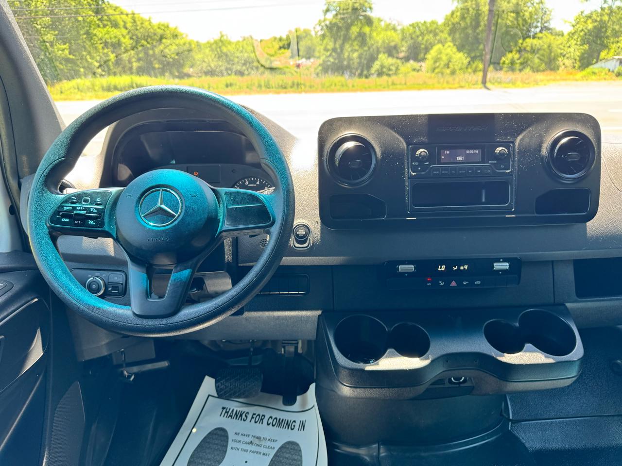 Mercedes-Benz Sprinter Cargo Van 2500 High Roof I4 Gas 170" RWD 2022