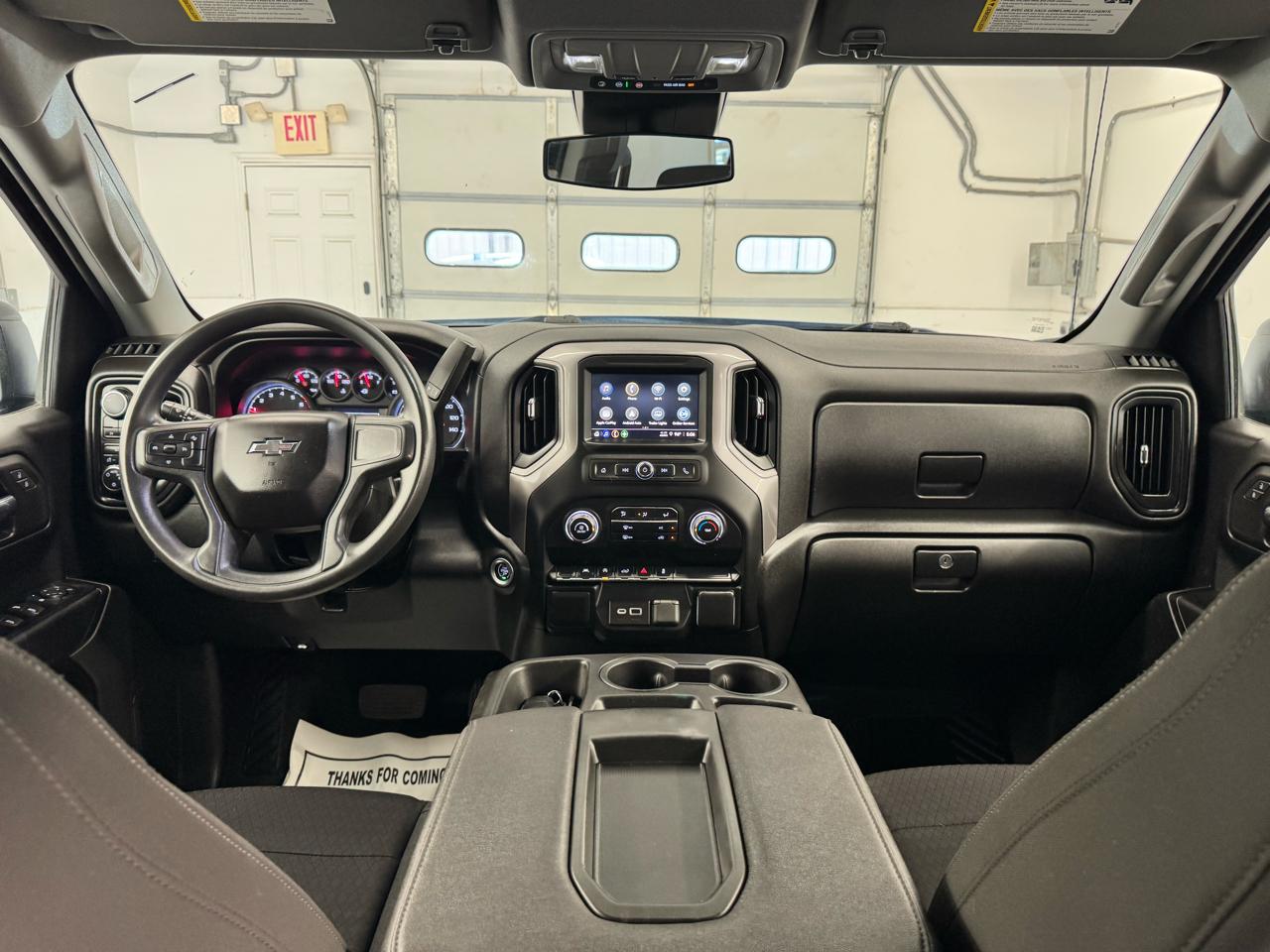 Chevrolet Silverado 1500 4WD Crew Cab 147" Custom 2022