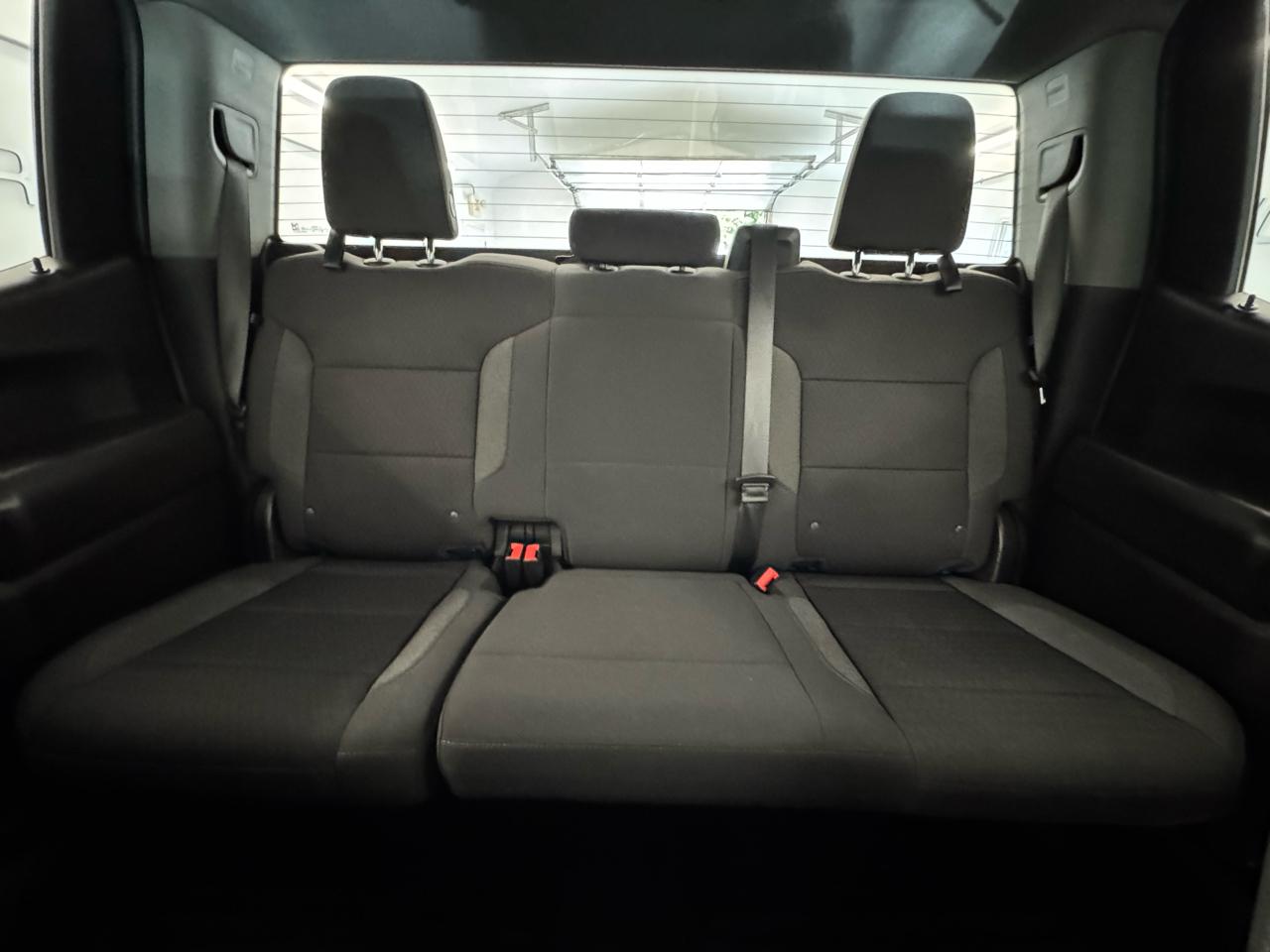 Chevrolet Silverado 1500 4WD Crew Cab 147" Custom 2022