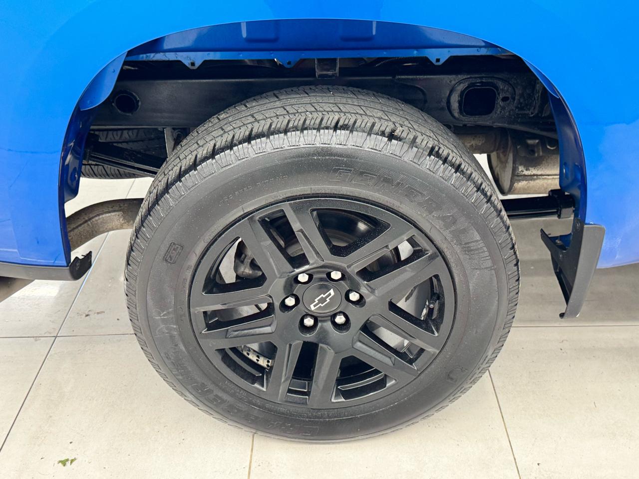Chevrolet Silverado 1500 4WD Crew Cab 147" Custom 2022