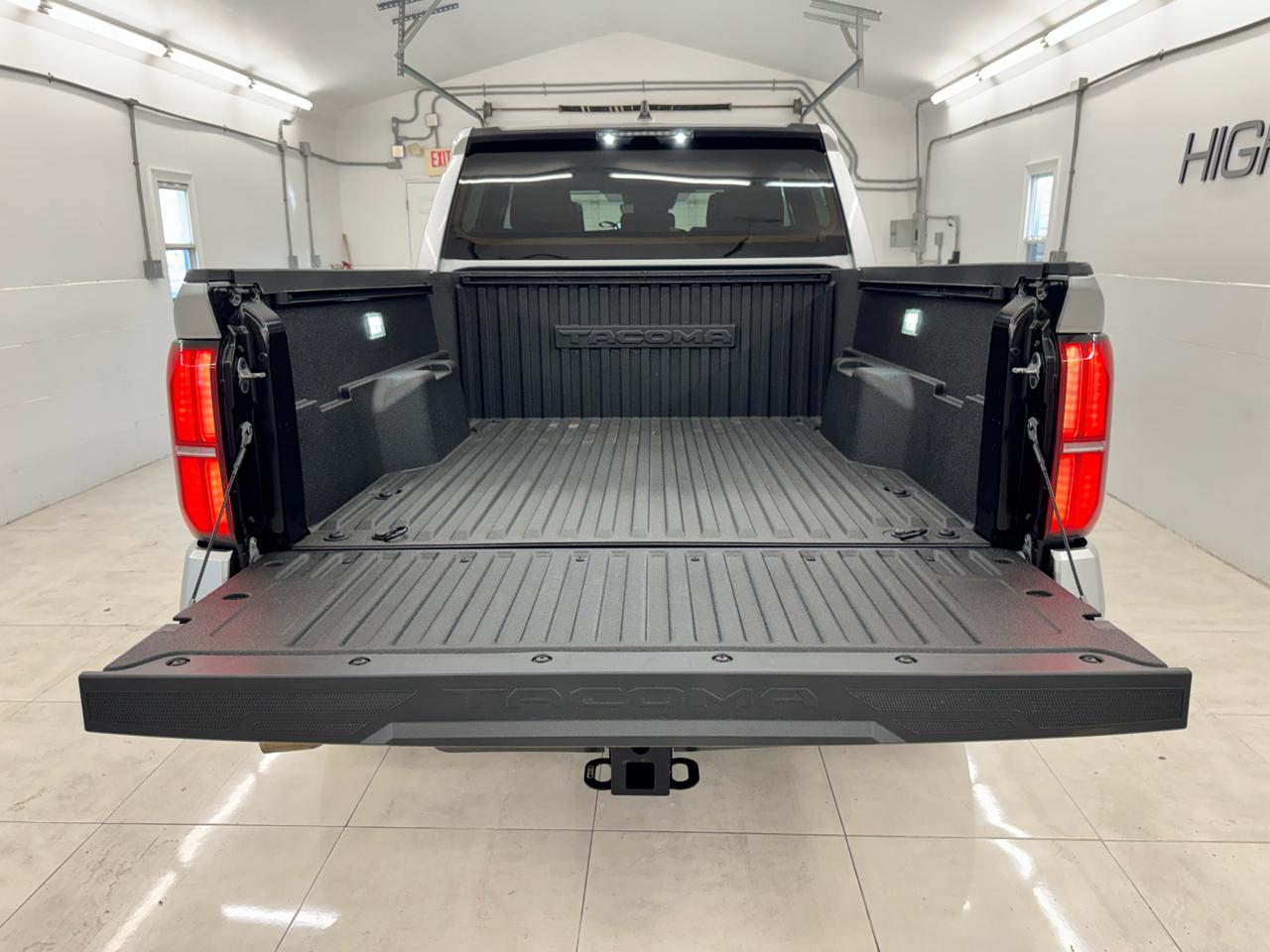 Toyota Tacoma 4WD TRD Off Road Double Cab 5' Bed MT (Natl) 2025