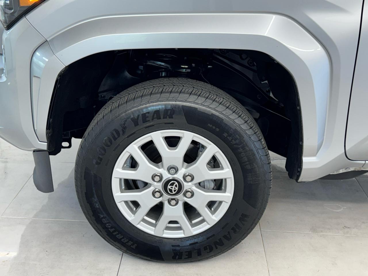Toyota Tacoma 4WD TRD Off Road Double Cab 5' Bed MT (Natl) 2025