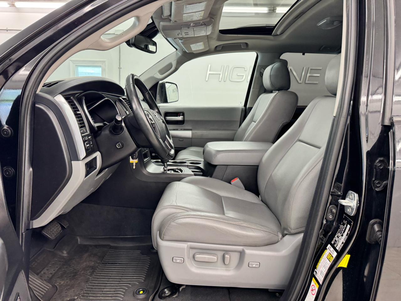 Toyota Sequoia Limited 4WD (Natl) 2019