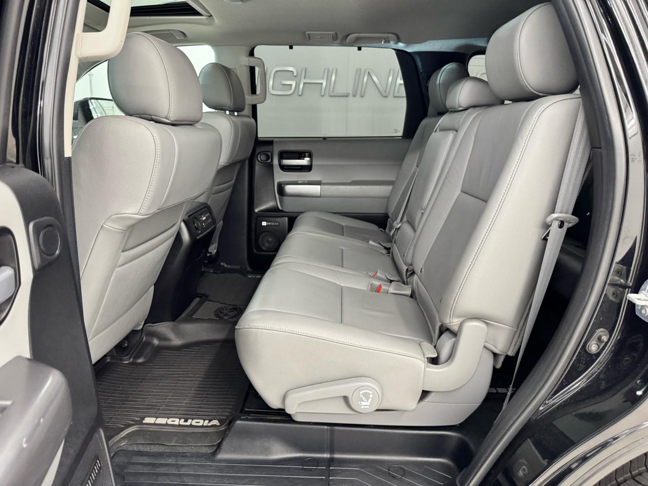 Toyota Sequoia Limited 4WD (Natl) 2019