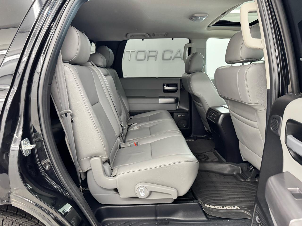 Toyota Sequoia Limited 4WD (Natl) 2019
