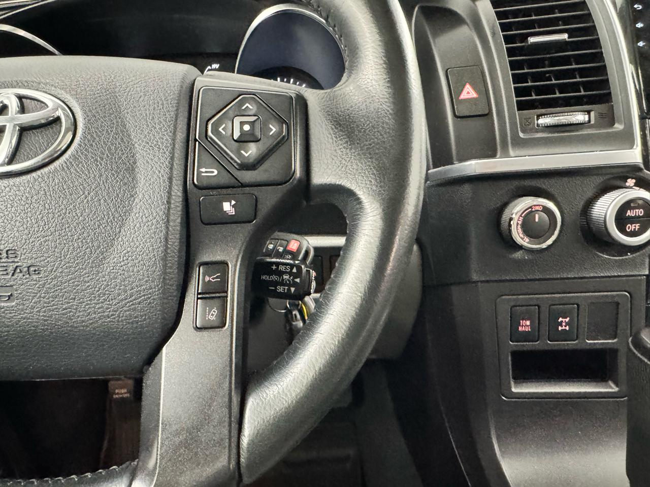 Toyota Sequoia Limited 4WD (Natl) 2019