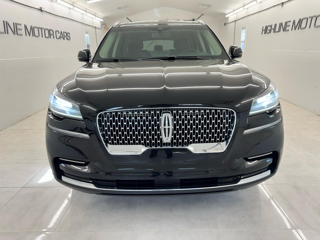 Lincoln Aviator Standard AWD 2023