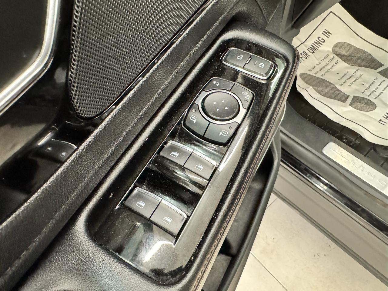 Lincoln Aviator Standard AWD 2023