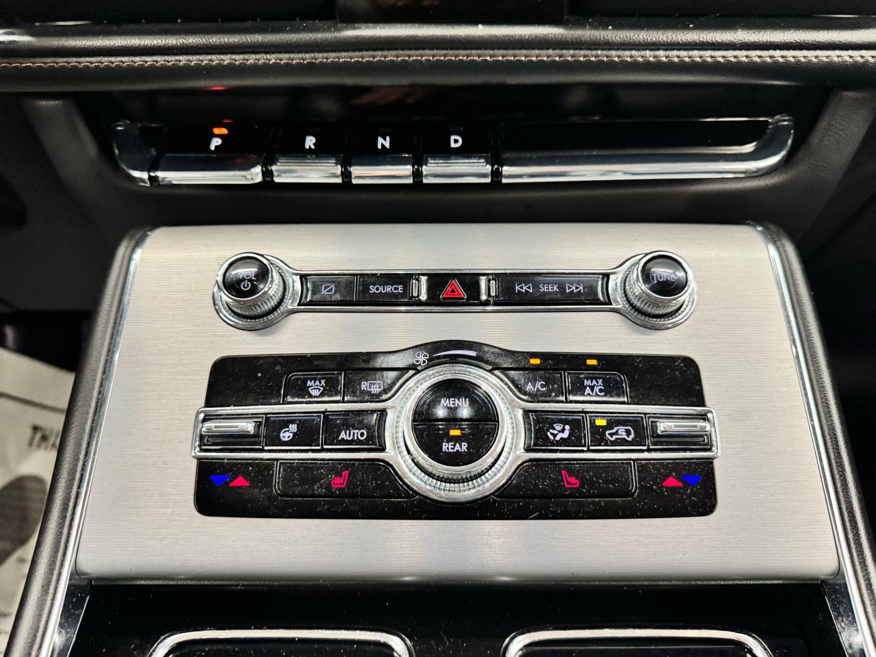 Lincoln Aviator Standard AWD 2023