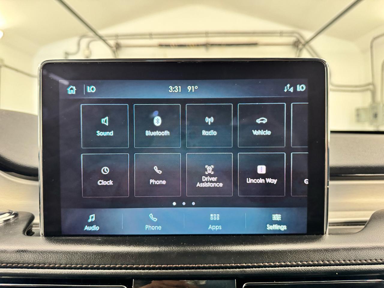 Lincoln Aviator Standard AWD 2023