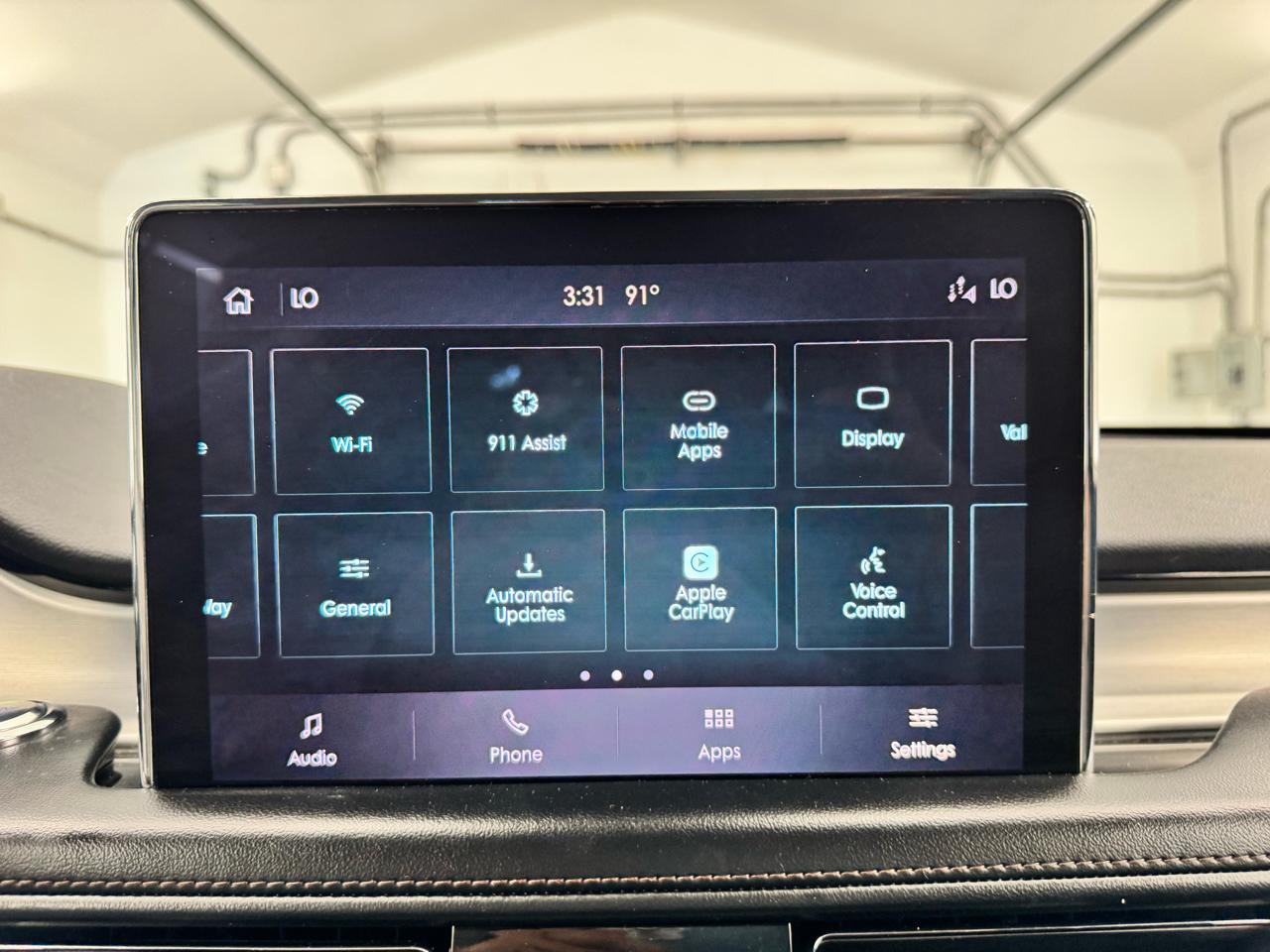 Lincoln Aviator Standard AWD 2023