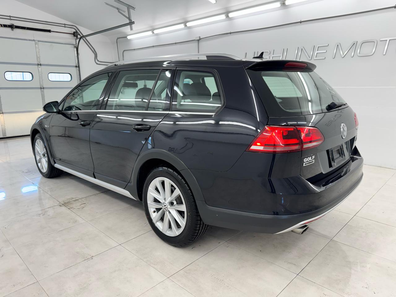 Volkswagen Golf Alltrack 1.8T SEL DSG 2017