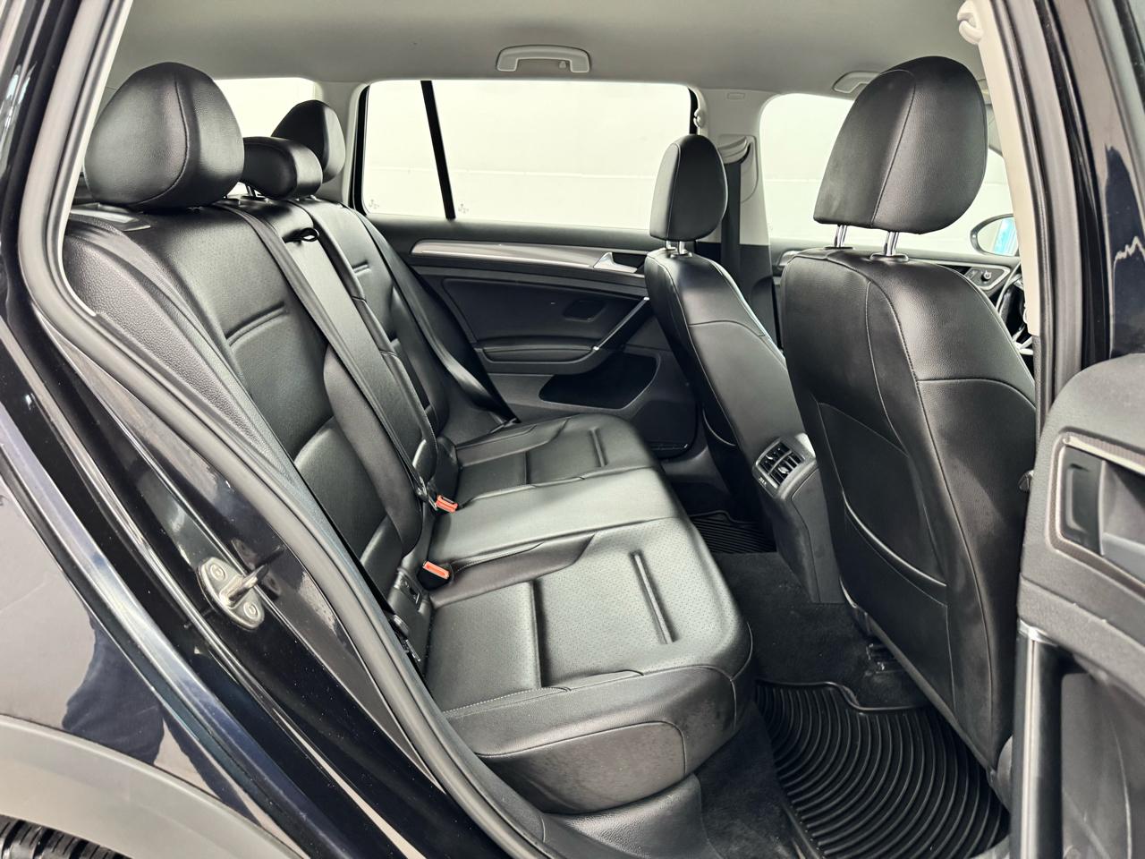 Volkswagen Golf Alltrack 1.8T SEL DSG 2017