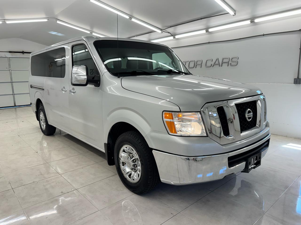 Nissan NVP 3500 V6 SV 2014