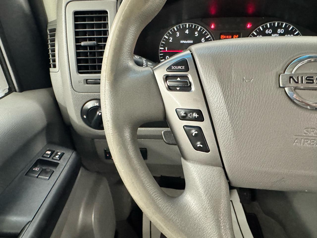 Nissan NVP 3500 V6 SV 2014
