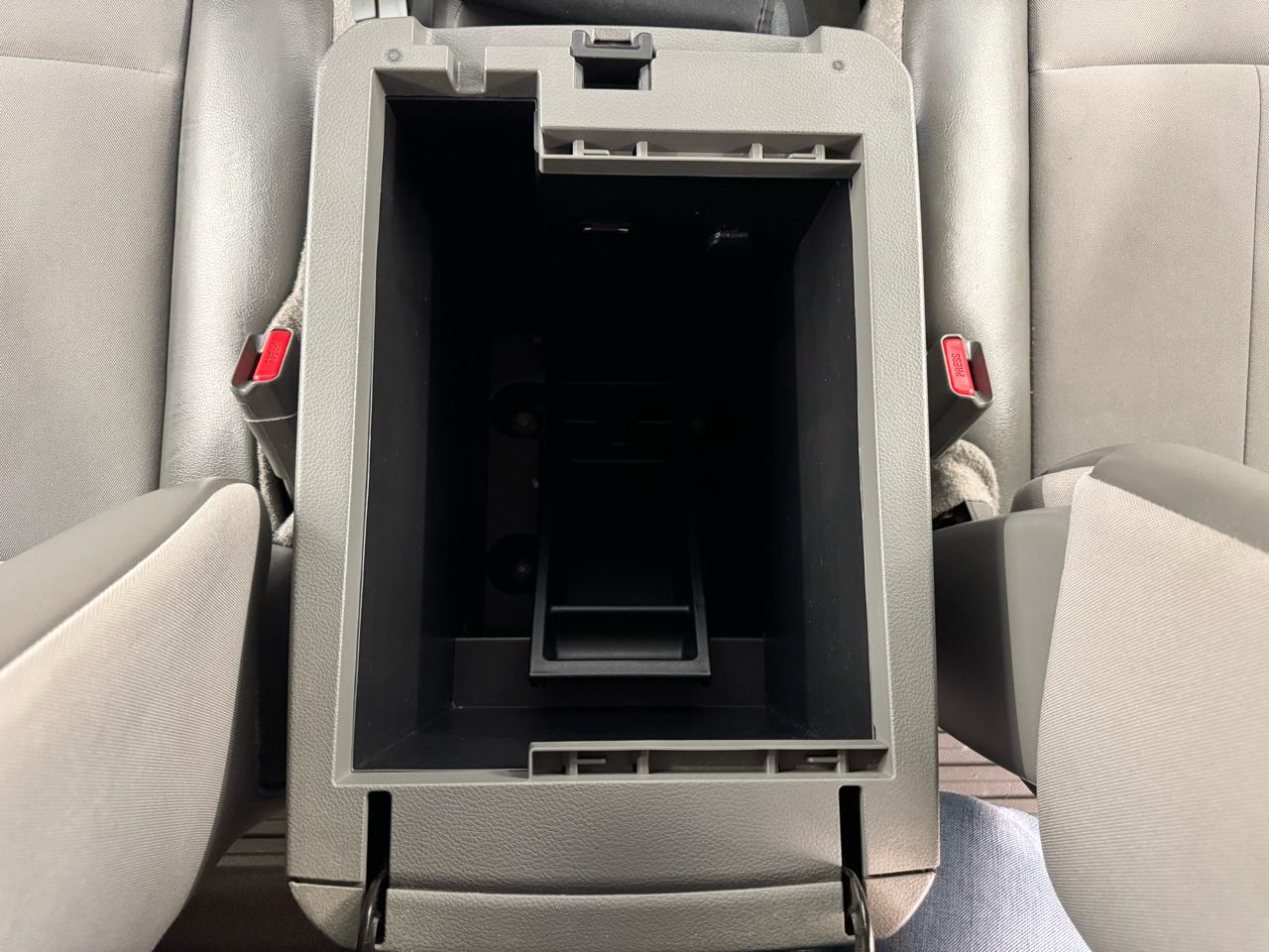 Nissan NVP 3500 V6 SV 2014