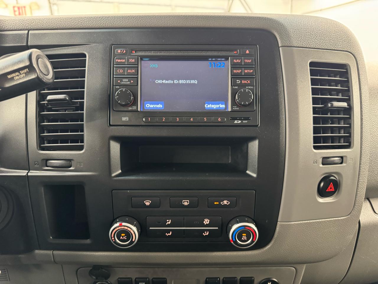 Nissan NVP 3500 V6 SV 2014