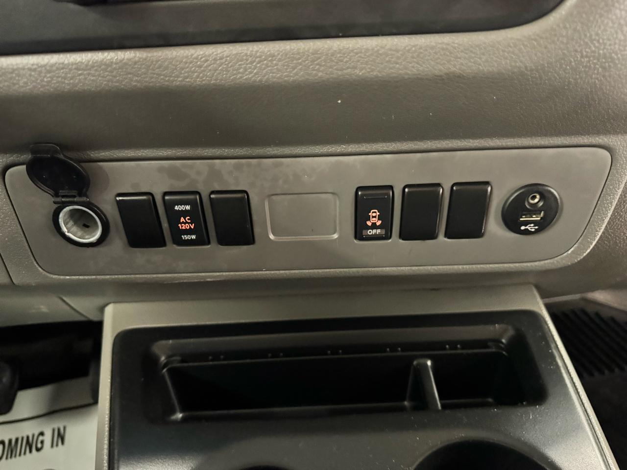 Nissan NVP 3500 V6 SV 2014
