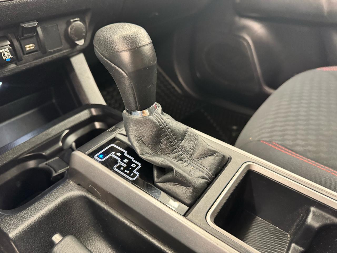 Toyota Tacoma 4WD TRD Off Road Double Cab 5' Bed V6 MT (Natl) 2021
