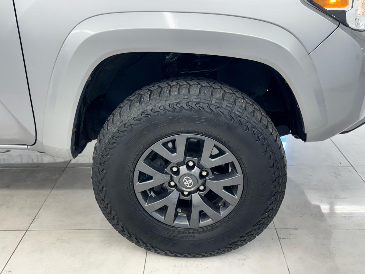 Toyota Tacoma 4WD TRD Off Road Double Cab 5' Bed V6 MT (Natl) 2021