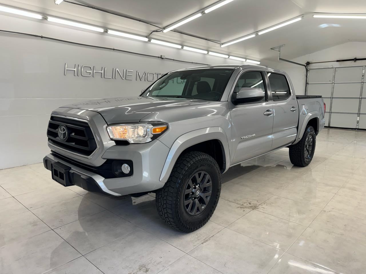 2021 Toyota Tacoma 4WD SR5 Double Cab 5' Bed AT (Natl)