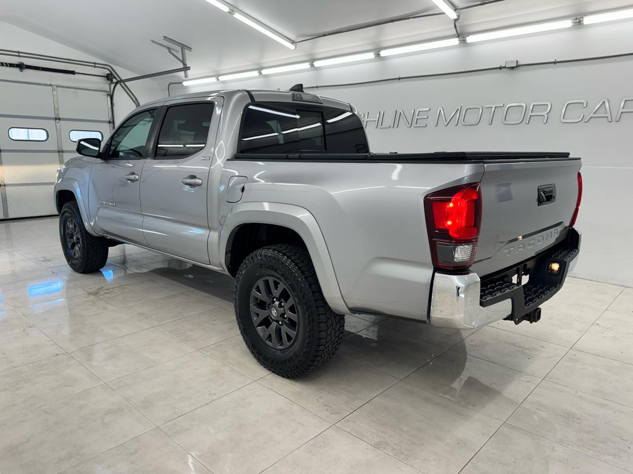 Toyota Tacoma 4WD SR5 Double Cab 5' Bed AT (Natl) 2021