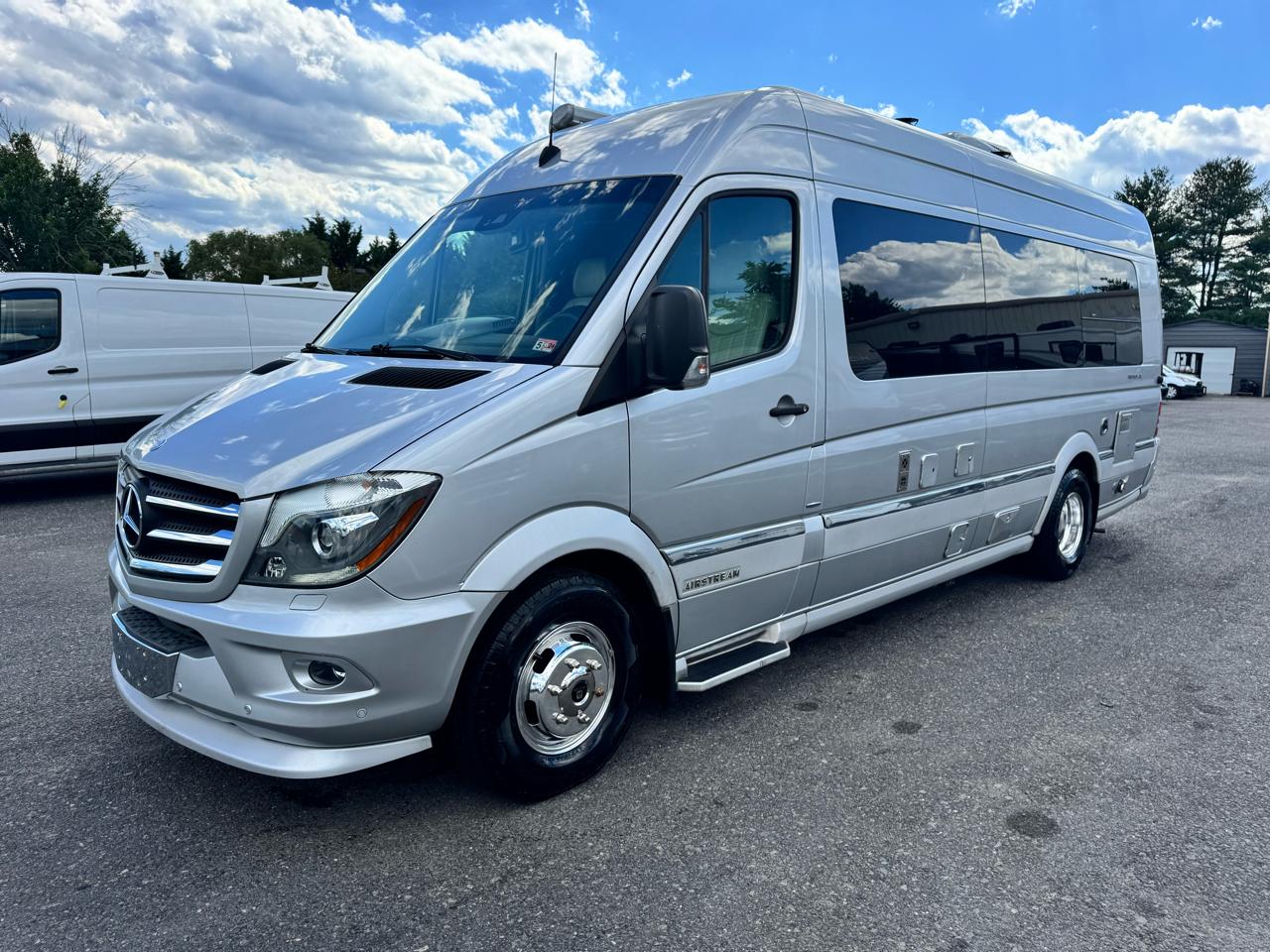 2015 Airstream Interstate 