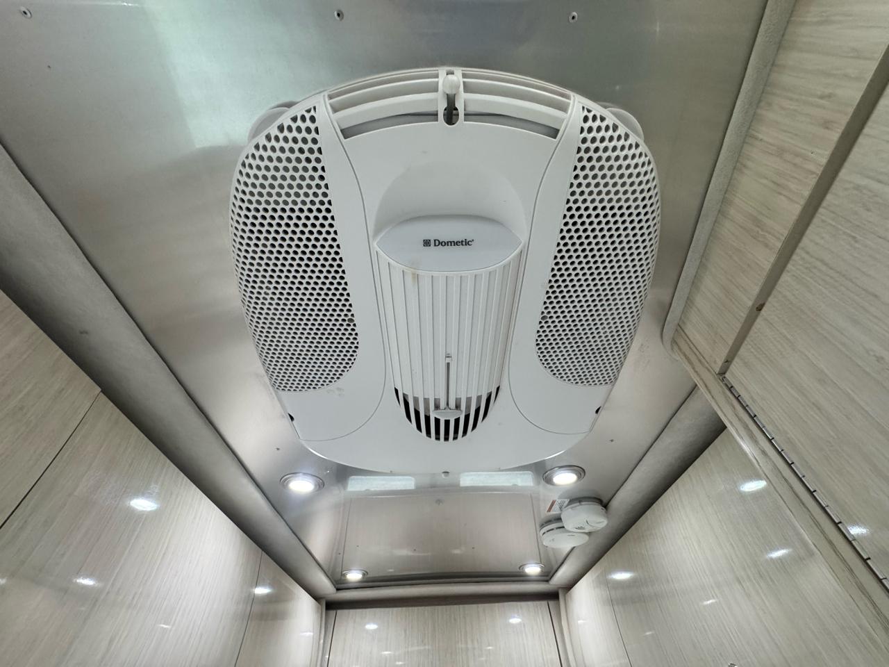 Airstream Interstate  2015