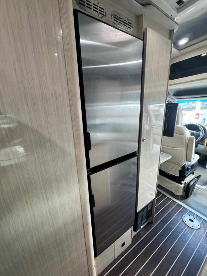 Airstream Interstate  2015