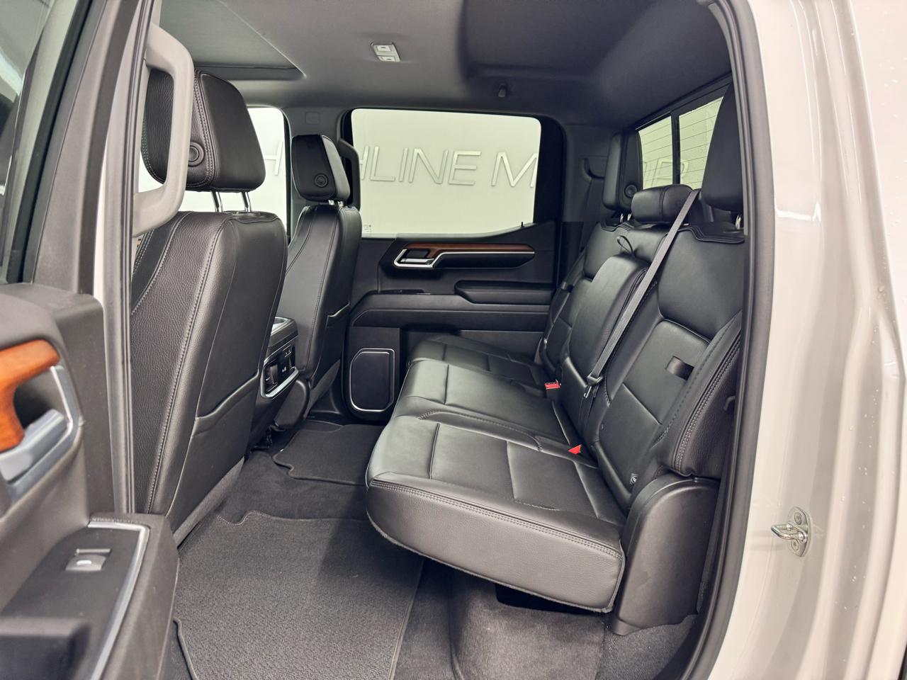 GMC Sierra 1500 4WD Crew Cab 147" Denali 2022