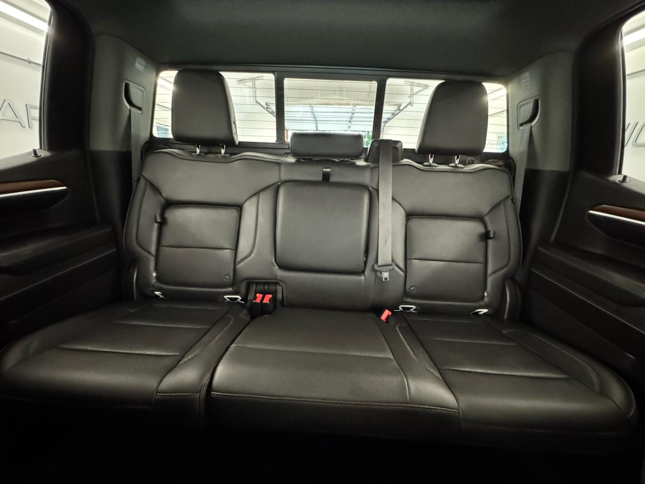 GMC Sierra 1500 4WD Crew Cab 147" Denali 2022