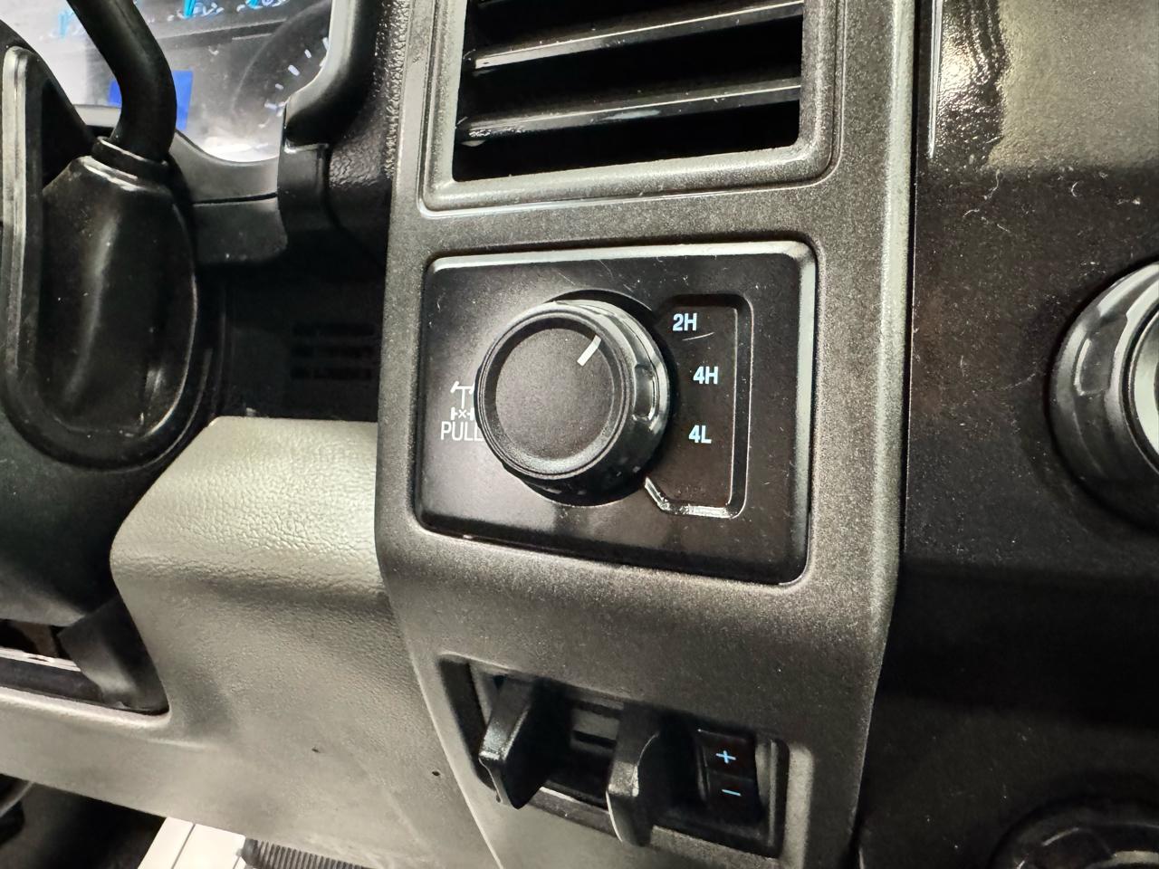 Ford Super Duty F-250 SRW King Ranch 4WD Crew Cab 8' Box 2020