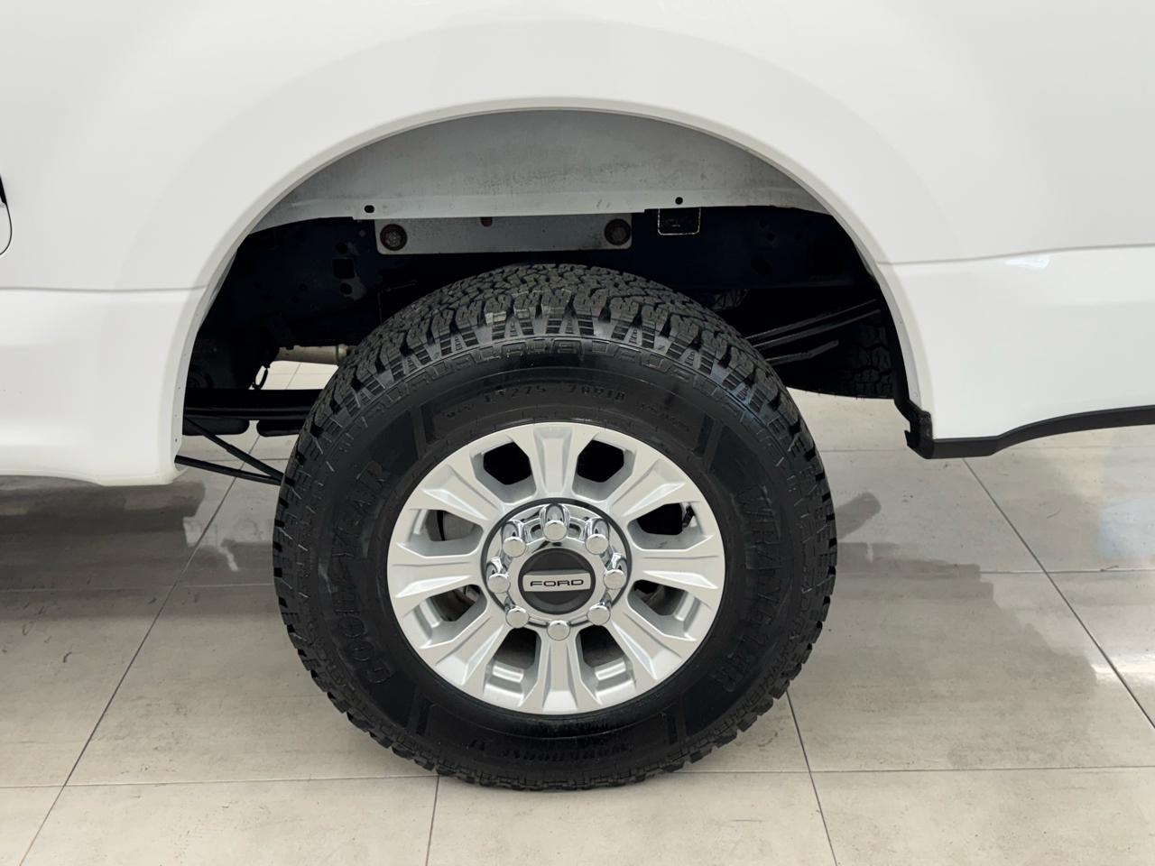 Ford Super Duty F-250 SRW King Ranch 4WD Crew Cab 8' Box 2020
