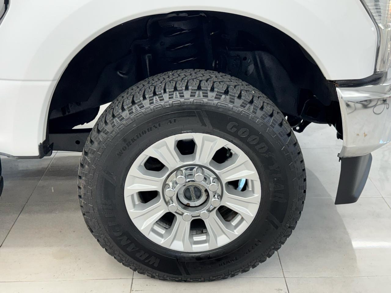 Ford Super Duty F-250 SRW King Ranch 4WD Crew Cab 8' Box 2020