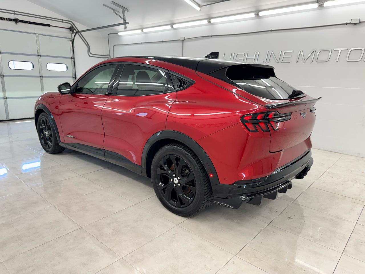 Ford Mustang Mach-E Premium AWD 2022